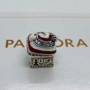✨🔥Pandora Festive Gingerbread House Charm